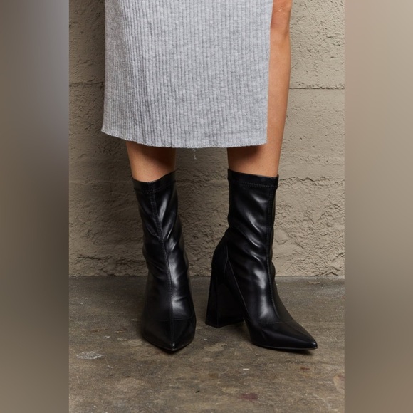 Weeboo Stacy Block Heel Sock Boots - Picture 1 of 4